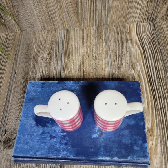 Vintage Red Gingham Salt & Pepper Shakers - Picture 3 of 5